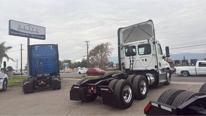 2019 Freightliner Cascadia