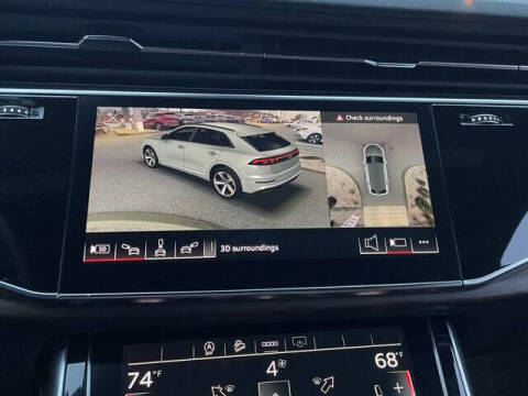 2025 Audi Q8 quattro Premium 55 TFSI