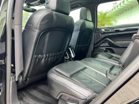 2012 Porsche Cayenne S