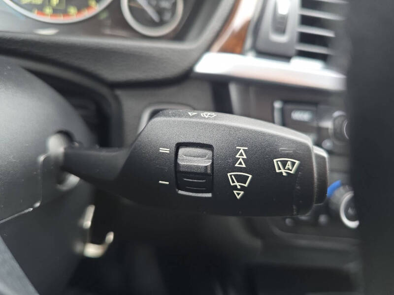 2015 BMW 3 Series 328i xDrive