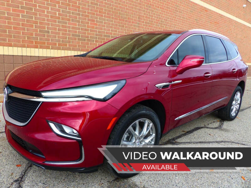 2023 Buick Enclave Essence's photo