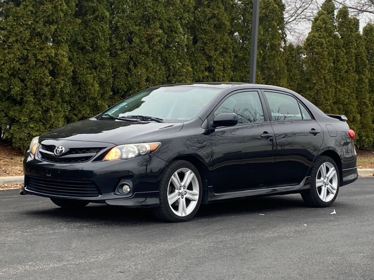 2013 Toyota Corolla for sale at Ideal Cars LLC in Skokie, IL