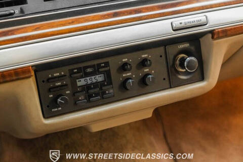 1990 Ford LTD Crown Victoria