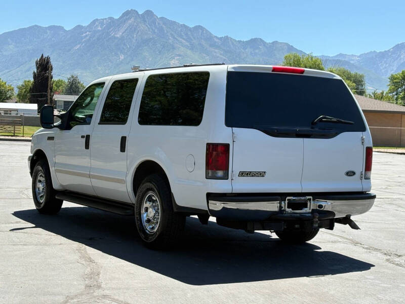 2004 Ford Excursion XLS