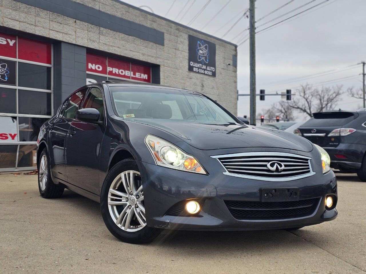 2012 INFINITI G37 Sedan for sale at Quantum Auto Co in Plainfield, IL