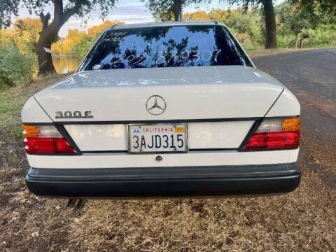 1986 Mercedes-Benz 300-Class
