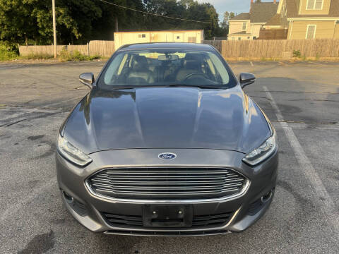 2014 Ford Fusion SE