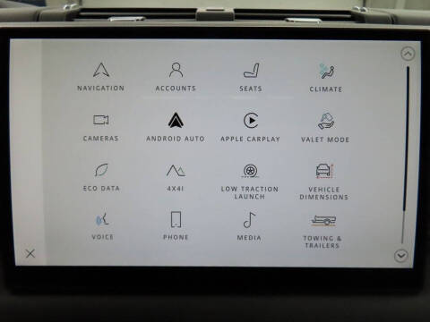 2025 Land Rover Defender 130 P300 S