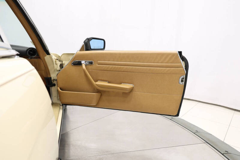 1984 Mercedes-Benz 380-Class 380 SL