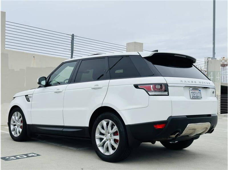 2017 Land Rover Range Rover Sport Supercharged photo 4