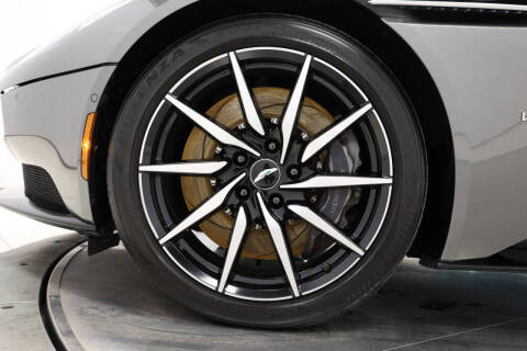 2017 Aston Martin DB11