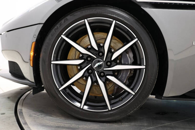 2017 Aston Martin DB11