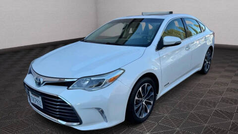 2016 Toyota Avalon Hybrid XLE Premium