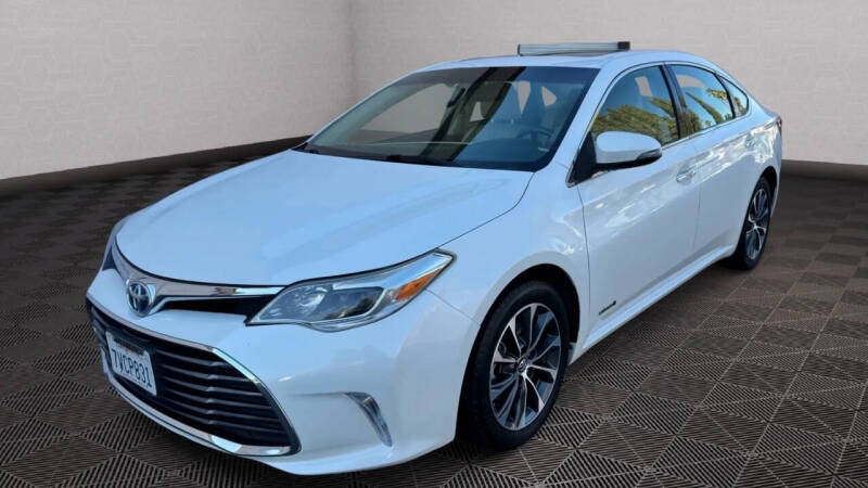 2016 Toyota Avalon Hybrid XLE Premium