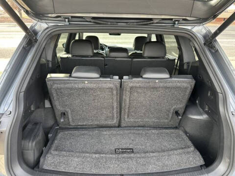 2022 Volkswagen Tiguan SE R-Line Black