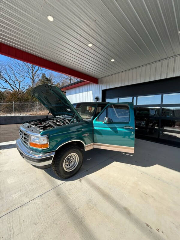 1996 Ford Bronco for sale at MIDDLETON CLASSICS in Potosi MO