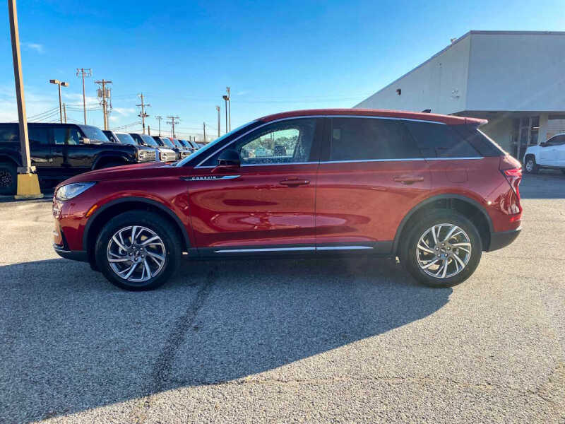 2025 Lincoln Corsair Premiere