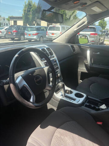 2011 GMC Acadia SLE