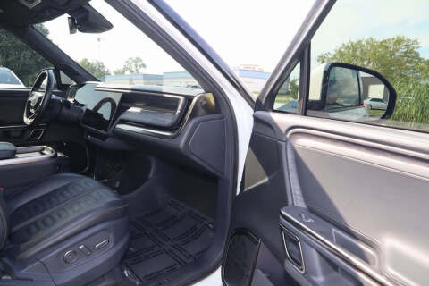 2022 Rivian R1T Adventure