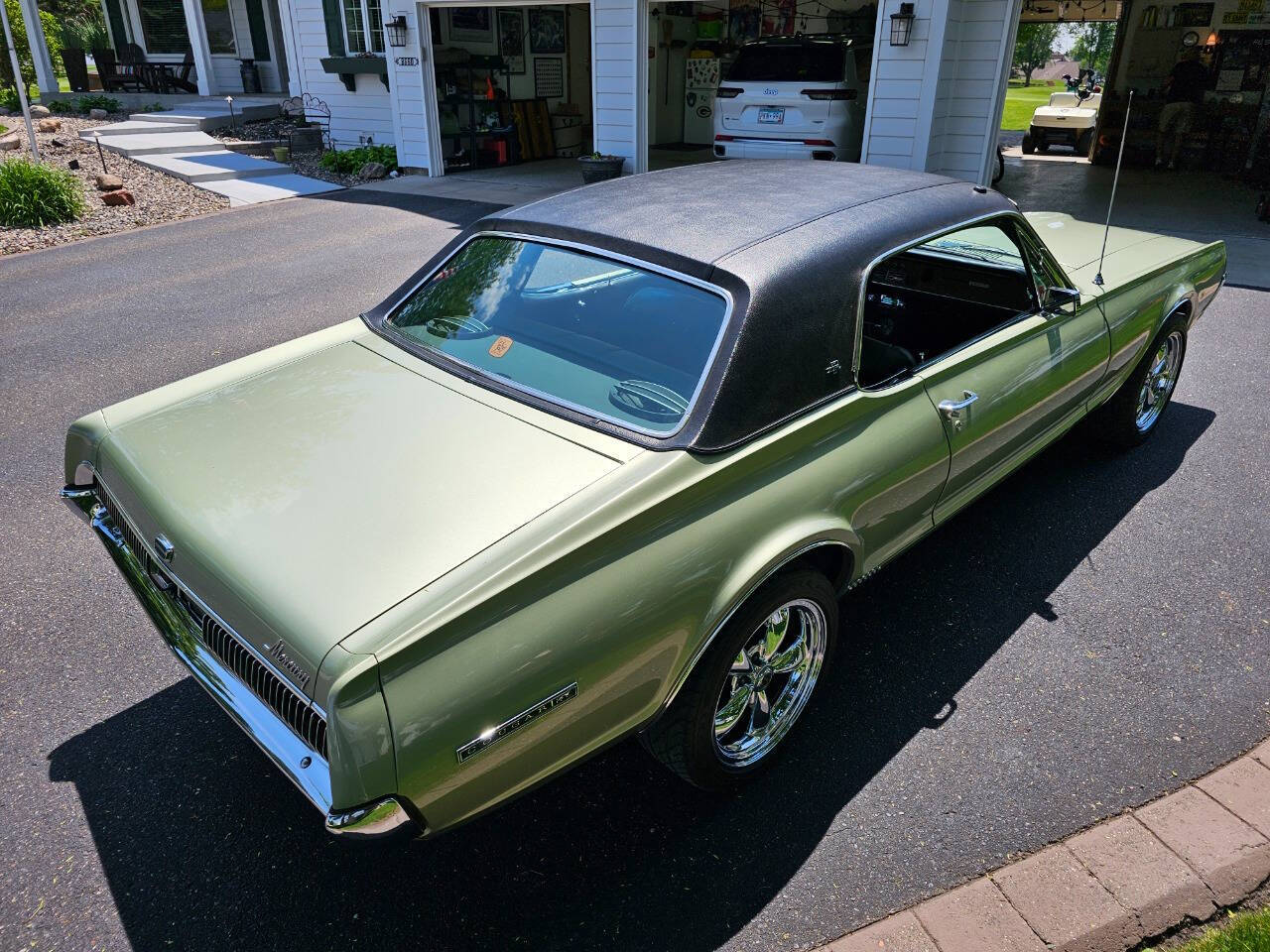 1967 Mercury Cougar XR7 15