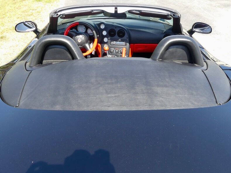 2004 Dodge Viper SRT-10