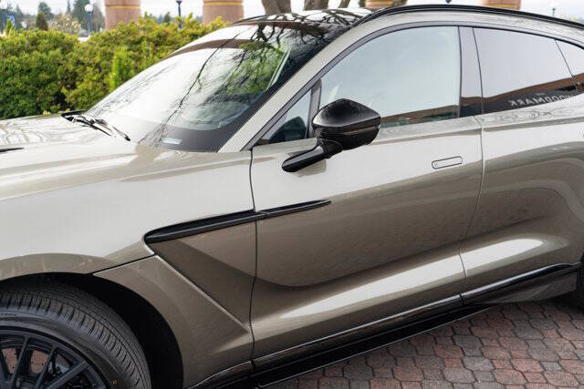 2026 Aston Martin DBX 707