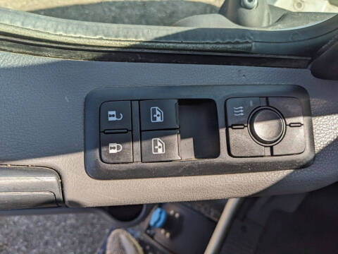 2020 International 26 Ft Reefer Box Truck