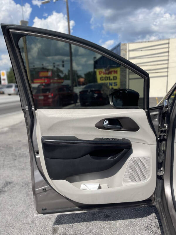 2018 Chrysler Pacifica Touring L