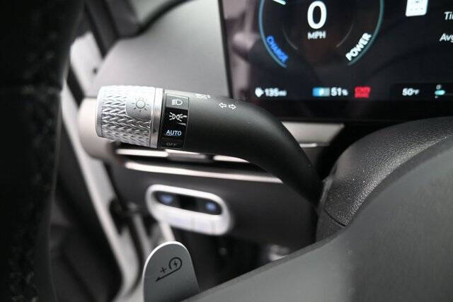 2025 Genesis GV60 Standard