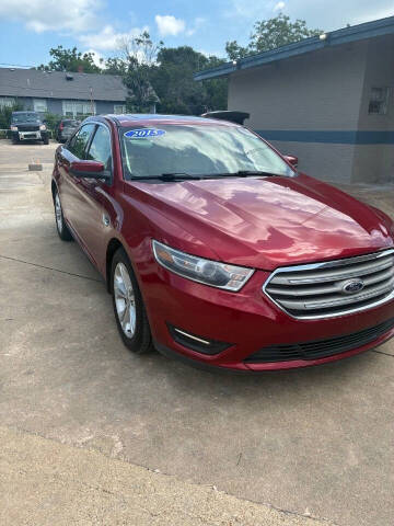 2015 Ford Taurus SEL