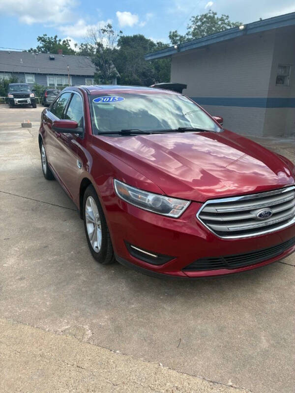 2015 Ford Taurus SEL