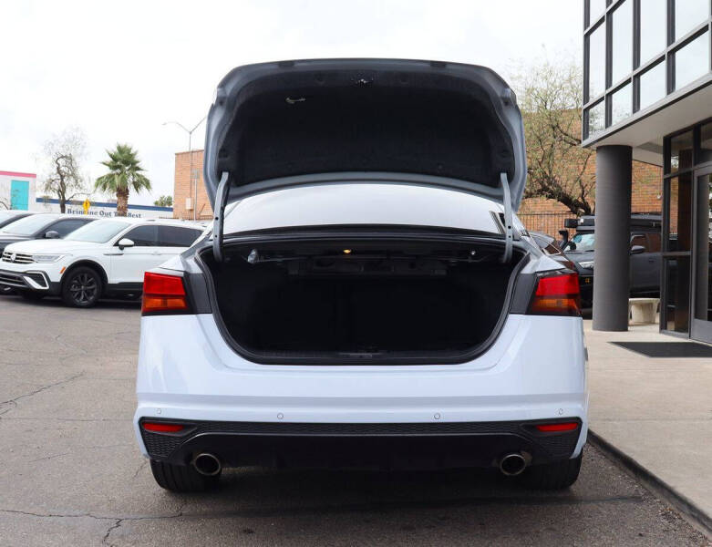 2023 Nissan Altima 2.5 SR