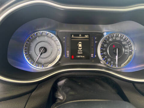2015 Chrysler 200 LX