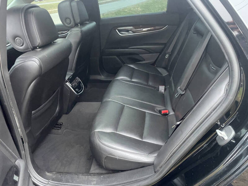 2013 Cadillac XTS Luxury Collection