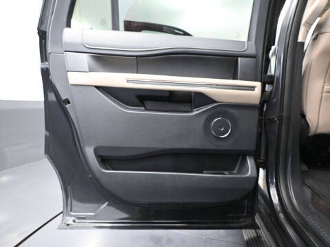 2023 Ford Expedition MAX XLT