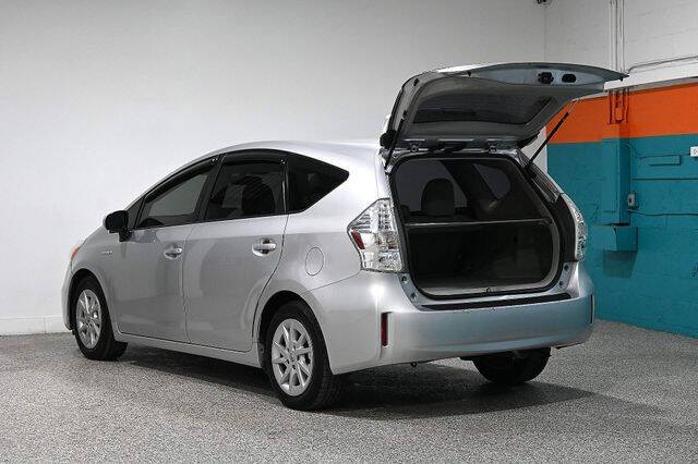 2013 Toyota Prius v Three