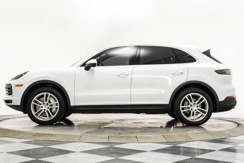2023 Porsche Cayenne