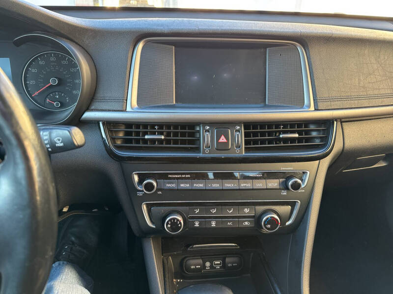 Image 3 of 2018 Kia Optima S