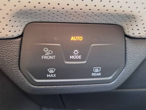 2026 Volkswagen Atlas Cross Sport SEL Premium R-Line 4Motion