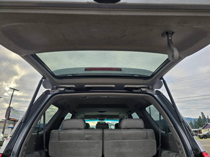 2001 Toyota Sequoia Limited