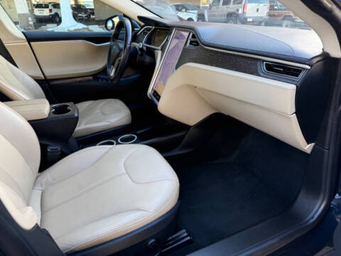 2013 Tesla Model S