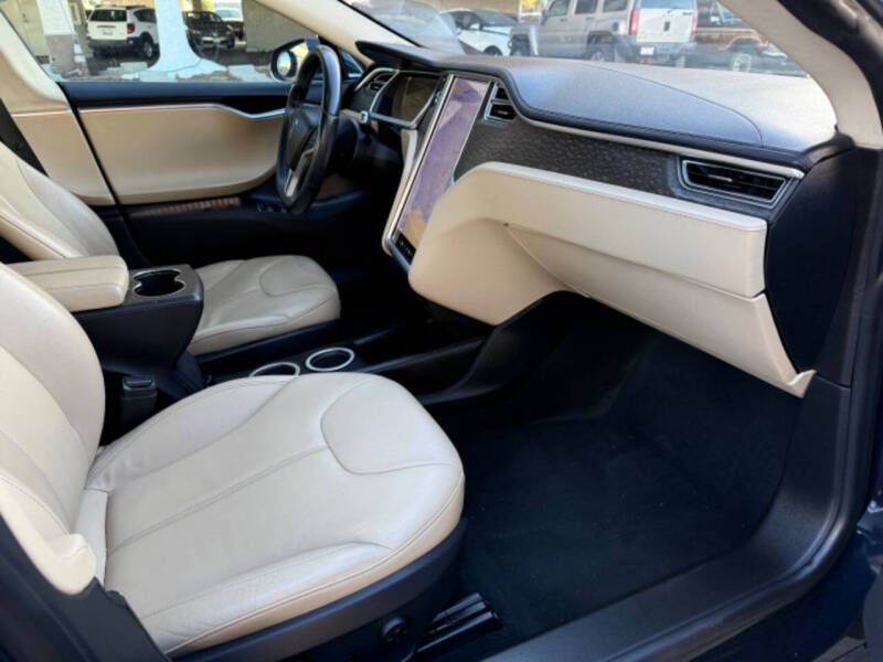 2013 Tesla Model S