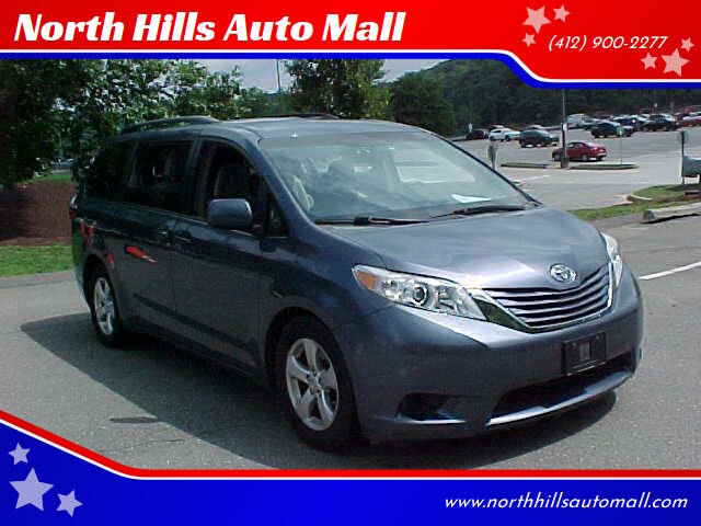 2015 Toyota Sienna LE 8-Passenger