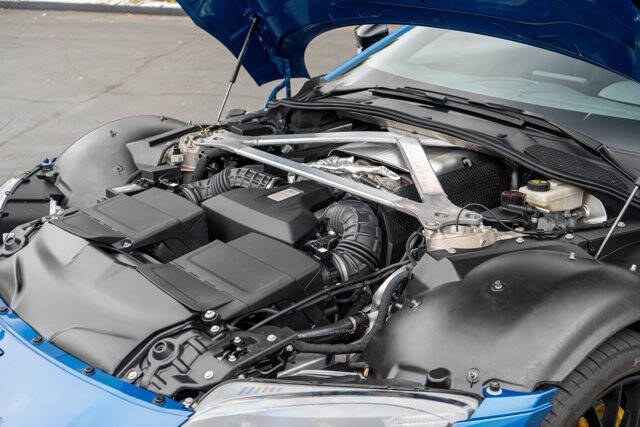 2022 Aston Martin Vantage