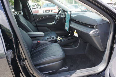 2025 Ford Mustang Mach-E Select