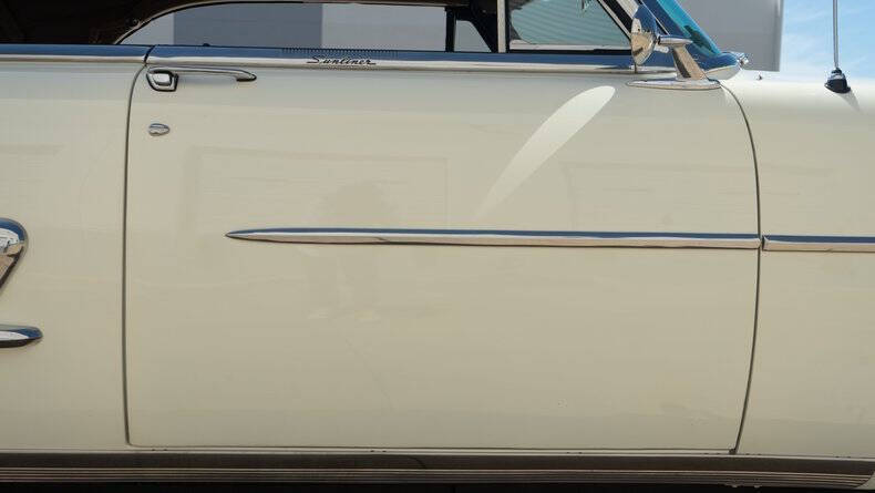 1953 Ford Crestline