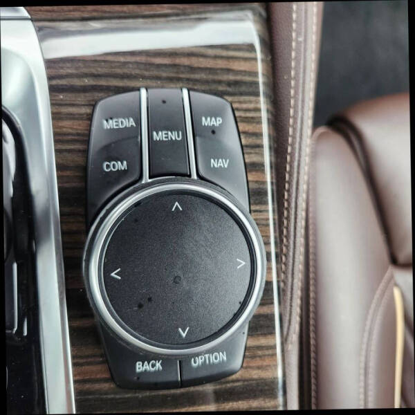 2018 BMW 5 Series 530e xDrive iPerformance