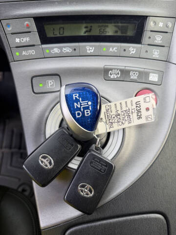 2012 Toyota Prius Plug-in Hybrid Advanced