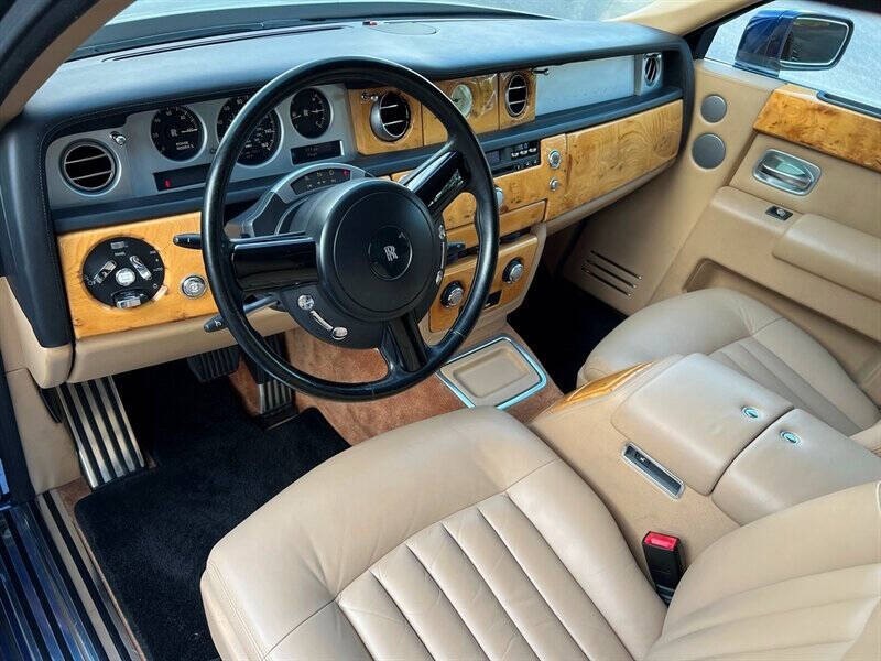 2004 Rolls-Royce Phantom 29