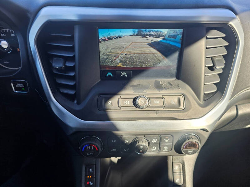 2018 GMC Acadia SLE-2